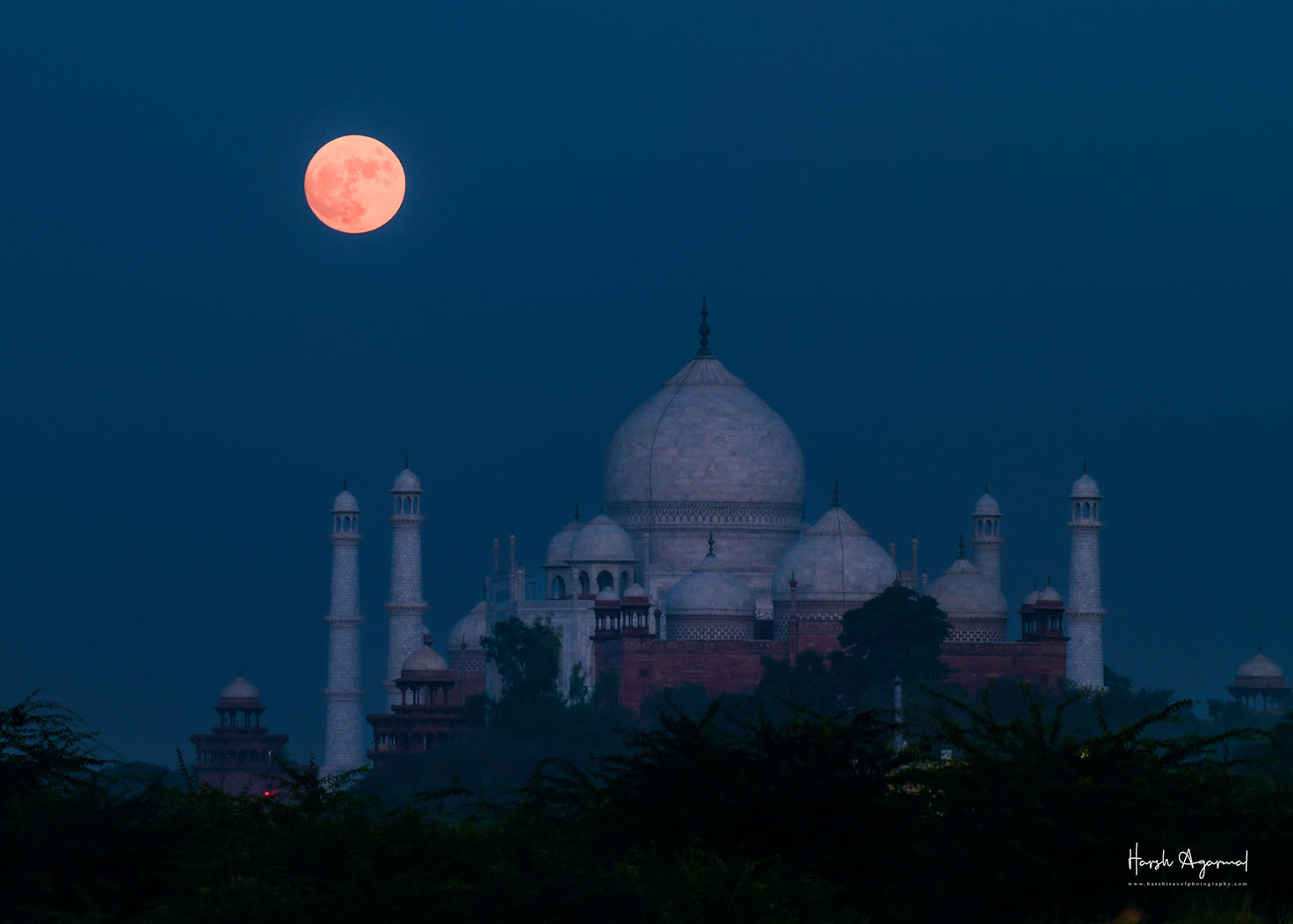 Taj Mahal on full Moon Taj Mahal night tour